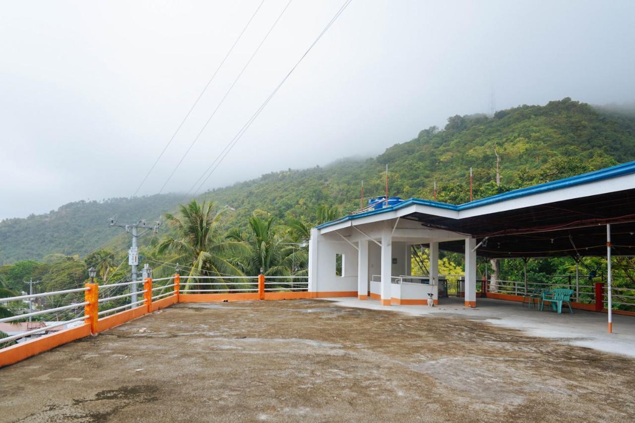 C Star Travellers Inn Oslob Exterior photo